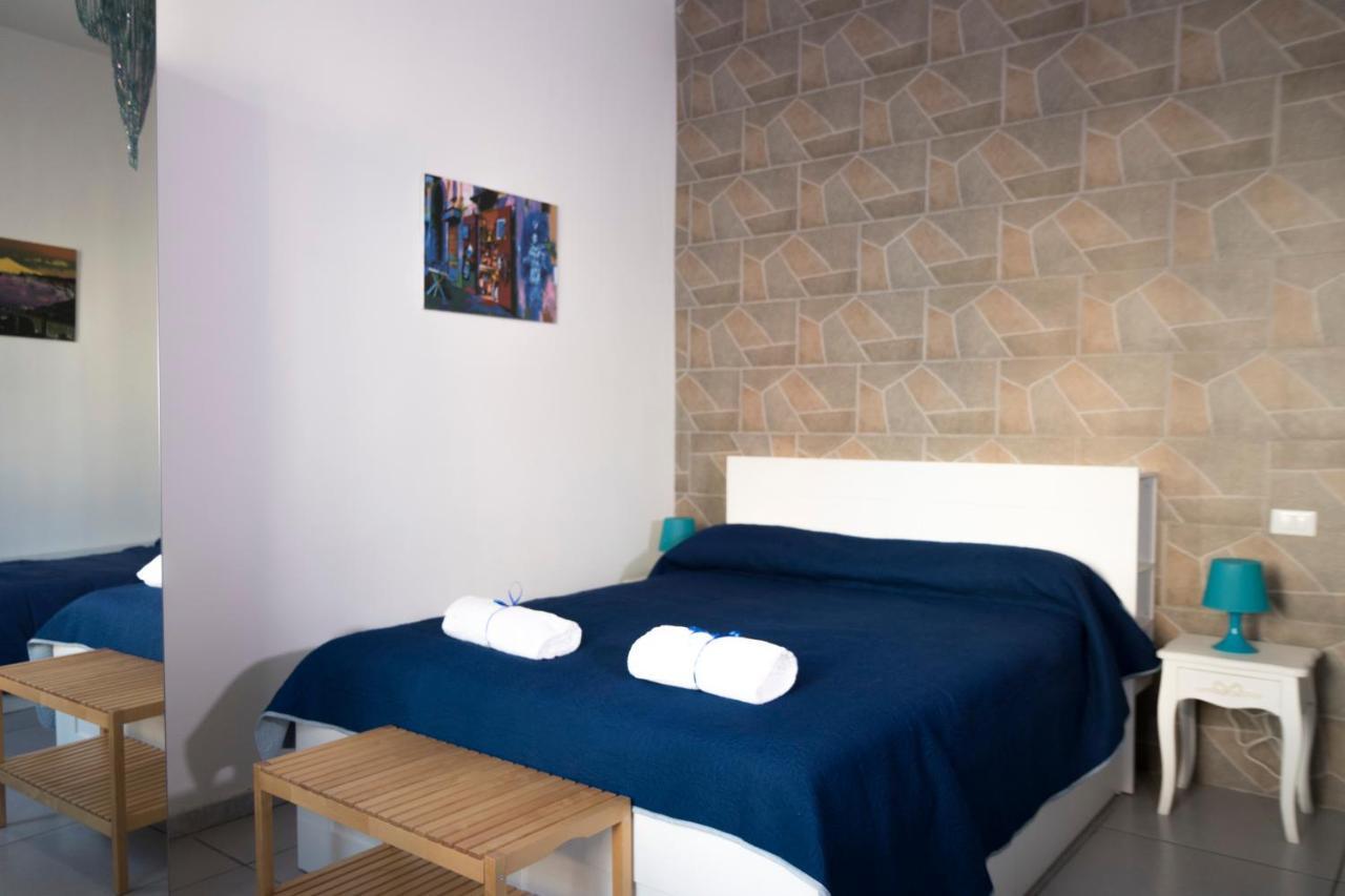 나폴리 Megaride Santa Lucia B&B 외부 사진