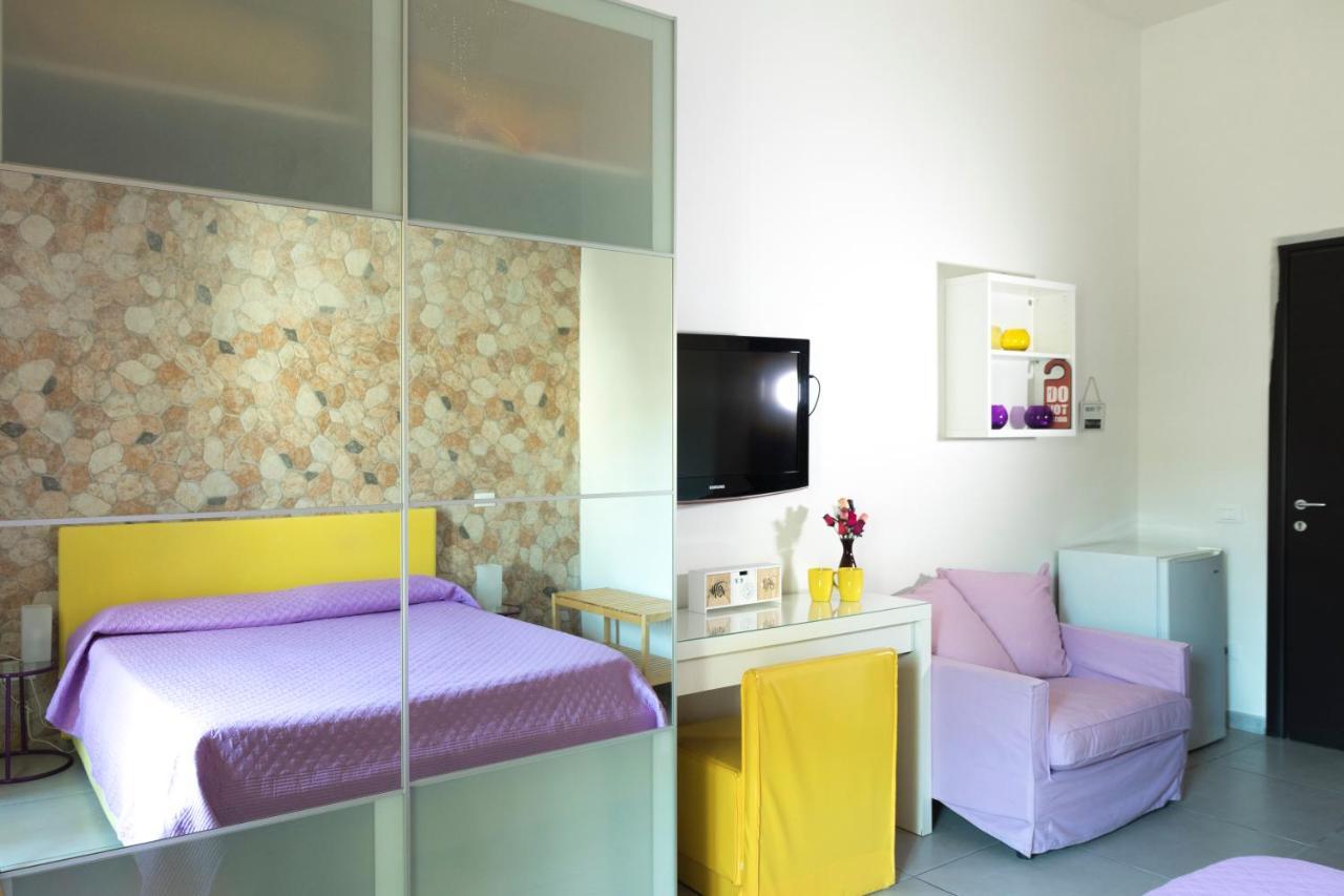 나폴리 Megaride Santa Lucia B&B 외부 사진