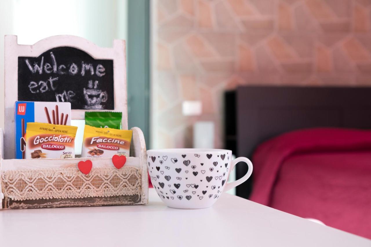 나폴리 Megaride Santa Lucia B&B 외부 사진
