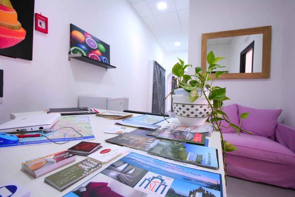 나폴리 Megaride Santa Lucia B&B 외부 사진