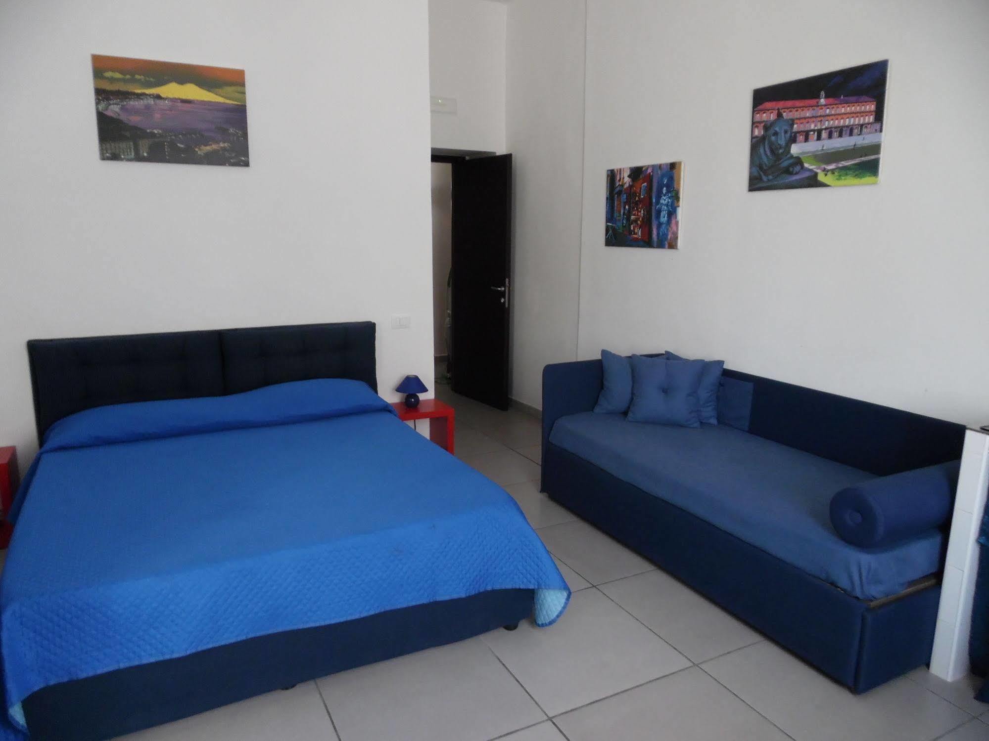 나폴리 Megaride Santa Lucia B&B 외부 사진